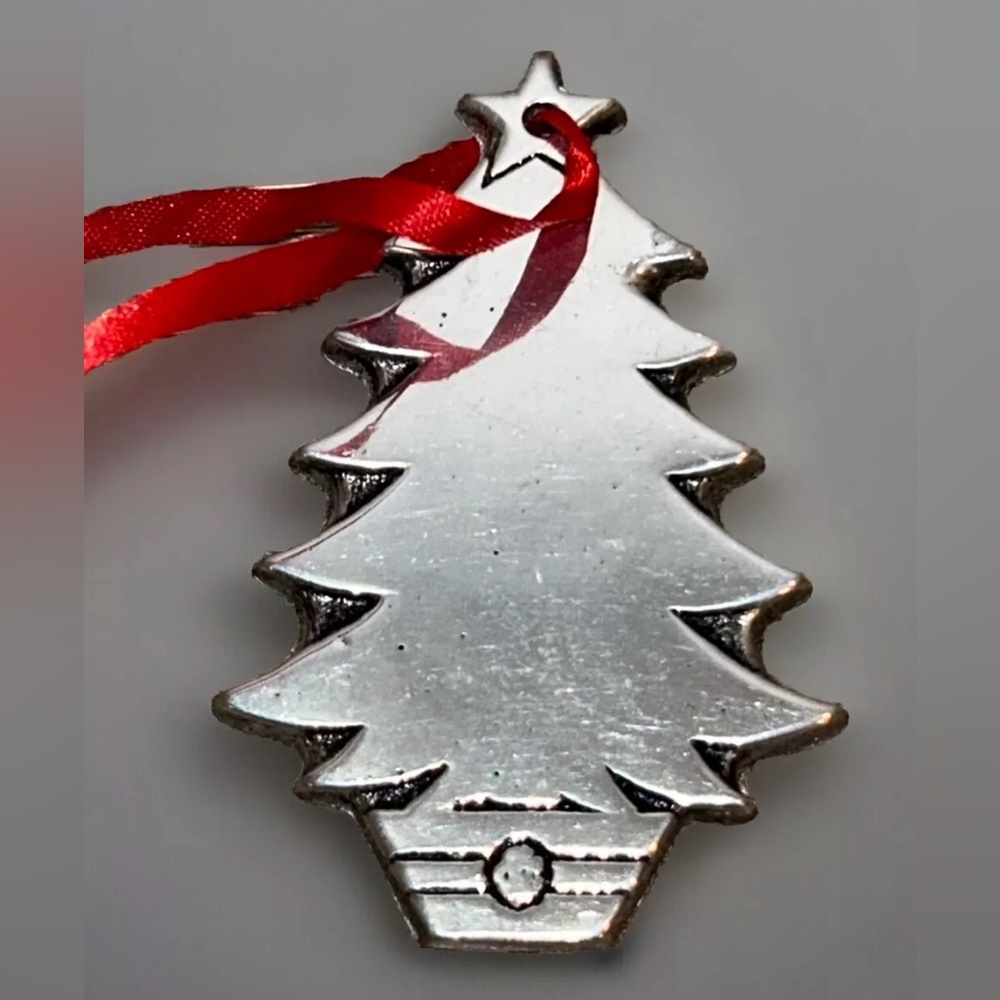 Vintage Wilton Columbia PA Pewter Christmas Ornament -Tree